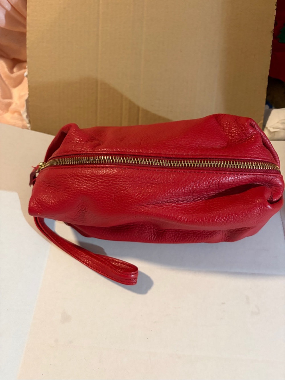 Alberta di Canio genuine leather made in Italy red pebbled travel bag for women